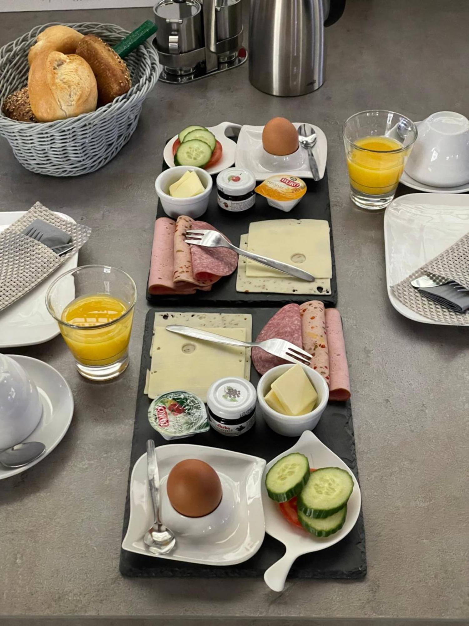 Altes Rathaus Hotel-Restaurant-Cafe Wolfhagen Ngoại thất bức ảnh