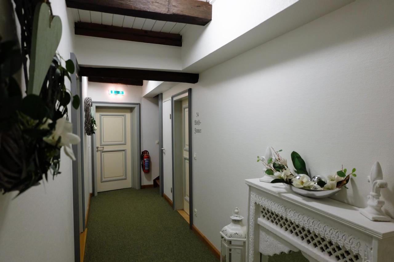Altes Rathaus Hotel-Restaurant-Cafe Wolfhagen Ngoại thất bức ảnh